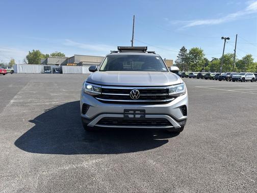 Pyrite Silver Metallic 2022 Volkswagen Atlas 3.6L SE w/Technology