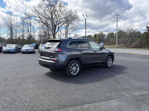 Granite Crystal Metallic Clearcoat 2019 Jeep Cherokee Latitude Plus