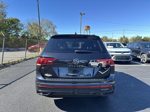 2023 Volkswagen Tiguan 2.0T SE R-Line Black 4MOTION