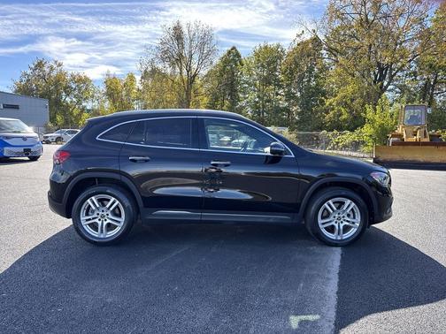 2021 Mercedes-Benz GLA 250 Base 4MATIC