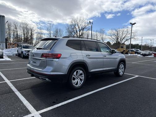 2022 Volkswagen Atlas 3.6L SE w/Technology