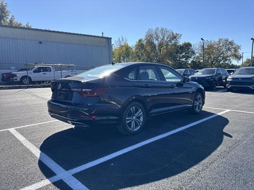 2019 Volkswagen Jetta 1.4T R-Line