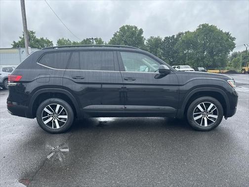 2022 Volkswagen Atlas 2.0T SE