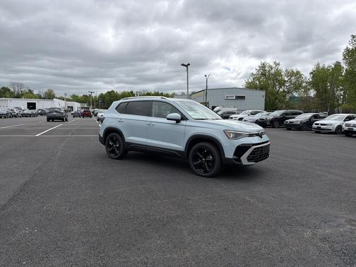 Monument Gray 2026 Volkswagen Taos SEL