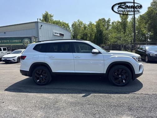 2026 Volkswagen Atlas 2.0T SE w/Technology 4MOTION