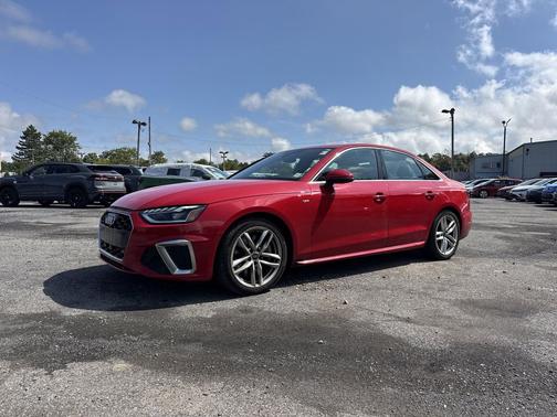 2024 Audi A4 45 S line Premium Plus