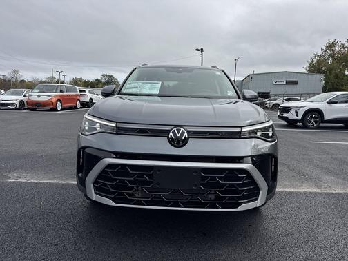 2025 Volkswagen Taos 1.5T SEL