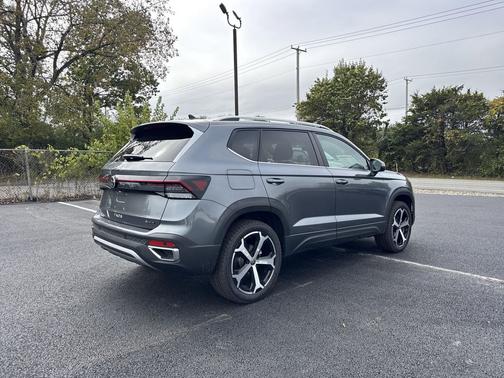 2025 Volkswagen Taos 1.5T SEL
