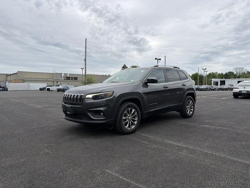 Granite Crystal Metallic Clearcoat 2019 Jeep Cherokee Latitude Plus