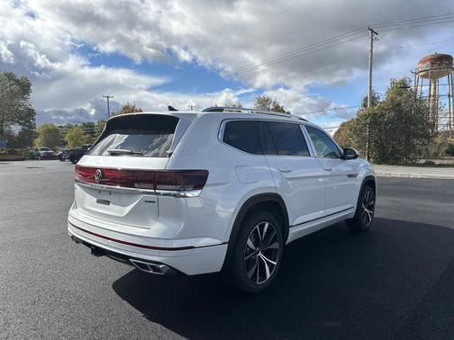 2026 Volkswagen Atlas 2.0T SEL Premium R-Line 4MOTION
