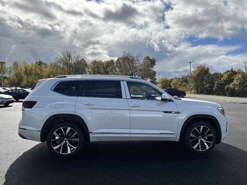 2026 Volkswagen Atlas 2.0T SEL Premium R-Line 4MOTION
