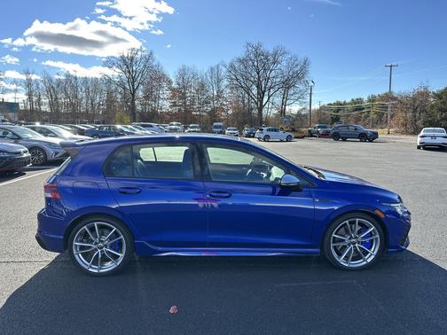 2024 Volkswagen Golf R 2.0T Manual
