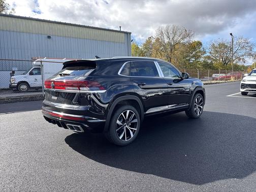 2026 Volkswagen Atlas Cross Sport 2.0T SEL Premium