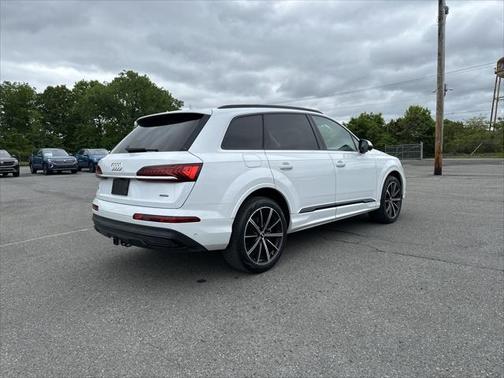 2020 Audi Q7 55 Premium Plus