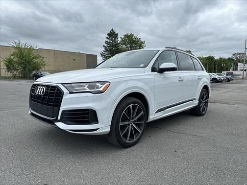 2020 Audi Q7 55 Premium Plus