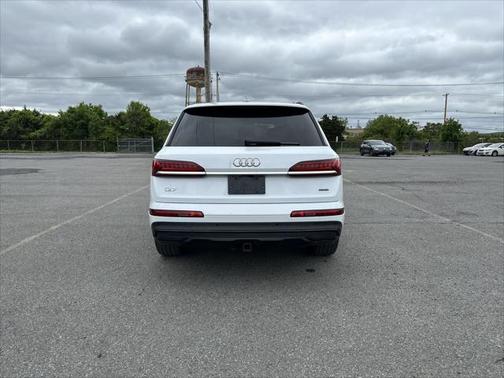2020 Audi Q7 55 Premium Plus