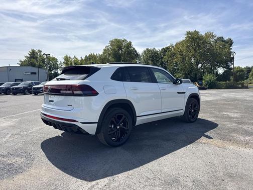 2026 Volkswagen Atlas Cross Sport 2.0T SEL