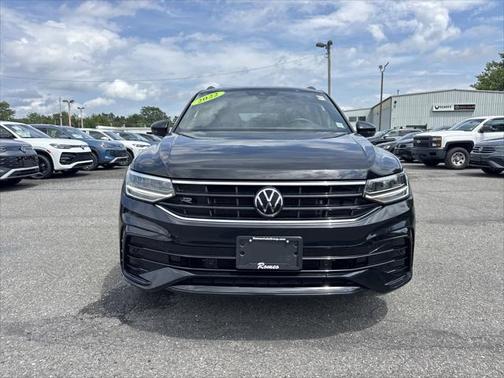 2022 Volkswagen Tiguan 2.0T SE R-Line Black 4MOTION
