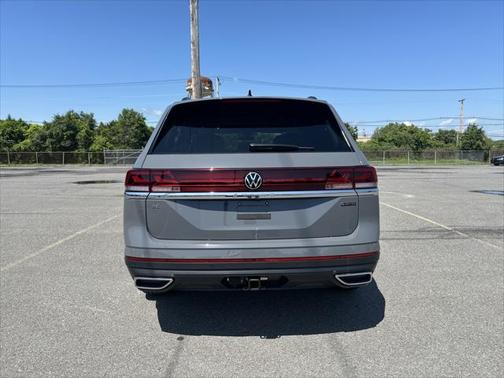 2025 Volkswagen Atlas 2.0T SE w/Technology 4MOTION