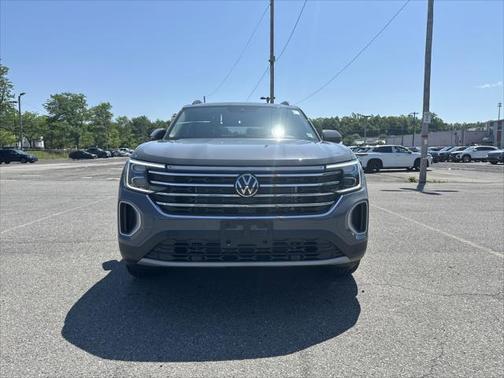2025 Volkswagen Atlas 2.0T SE w/Technology 4MOTION
