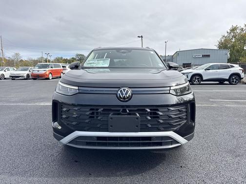 2025 Volkswagen Tiguan 2.0T SE 4MOTION