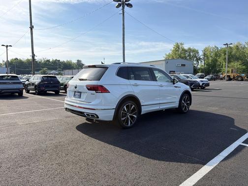 Opal White 2024 Volkswagen Tiguan 2.0T SEL R-Line 4MOTION