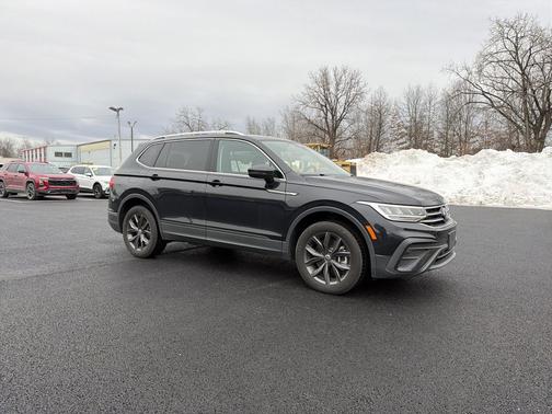 2022 Volkswagen Tiguan 2.0T SE 4MOTION