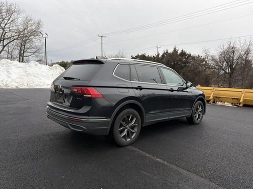 2022 Volkswagen Tiguan 2.0T SE 4MOTION