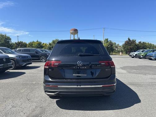 2024 Volkswagen Tiguan 2.0T SE 4MOTION