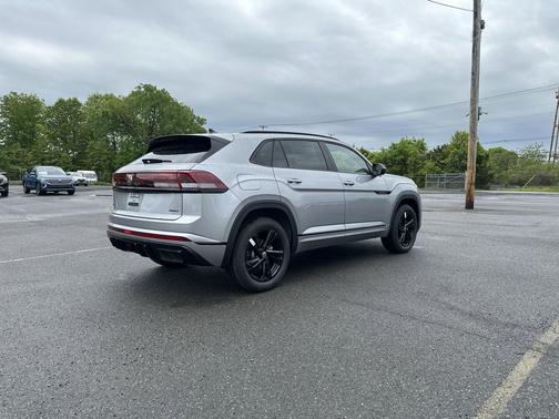 2025 Volkswagen Atlas Cross Sport 2.0T SEL