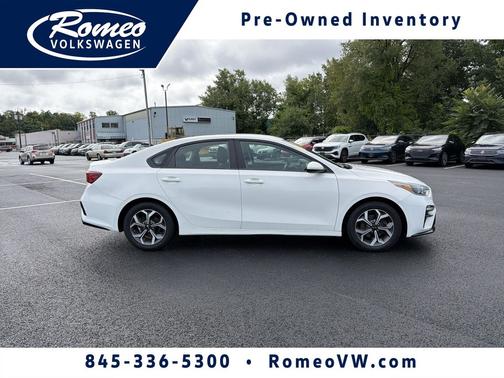 Clear White 2019 Kia Forte LXS