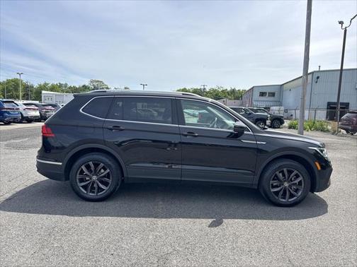 2024 Volkswagen Tiguan 2.0T SE 4MOTION