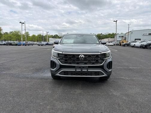 pure gray 2026 Volkswagen Atlas Cross Sport 2.0T SE w/Technology 4MOTION