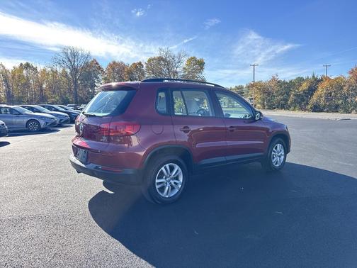 2016 Volkswagen Tiguan S