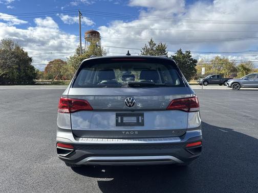 2024 Volkswagen Taos 1.5T S