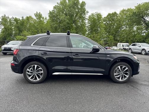 2023 Audi Q5 45 S line Premium Plus