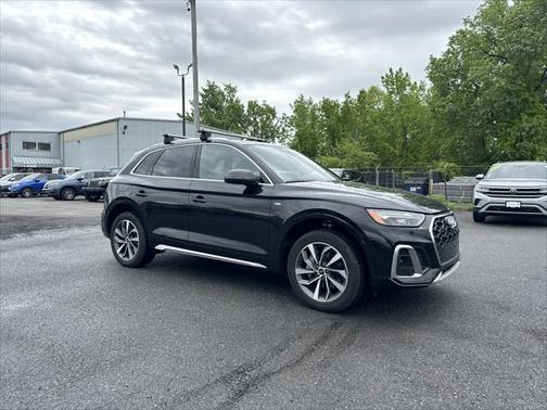 2023 Audi Q5 45 S line Premium Plus