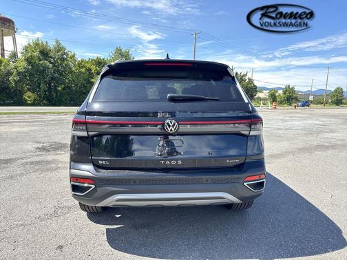 2025 Volkswagen Taos 1.5T SEL
