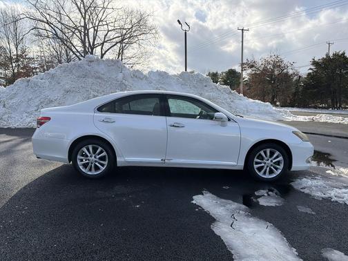 2011 Lexus ES 350 Base