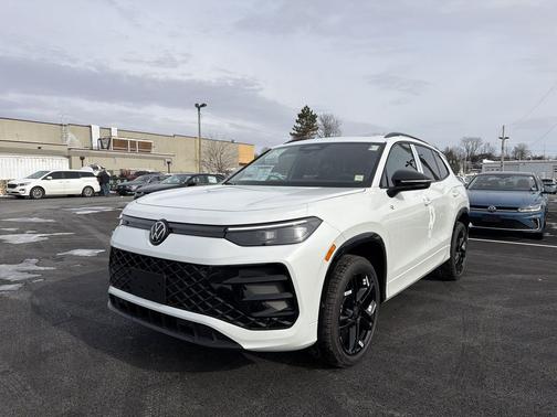 2026 Volkswagen Tiguan 2.0T SE R-Line Black 4MOTION