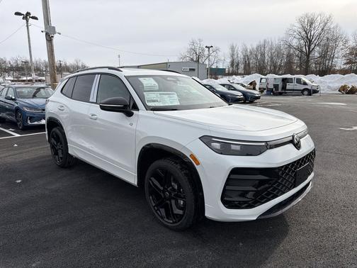 2026 Volkswagen Tiguan 2.0T SE R-Line Black 4MOTION