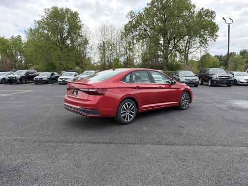 Kings Red Metallic 2026 Volkswagen Jetta 1.4T SE