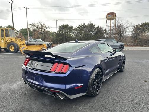 2020 Ford Shelby GT350 Base