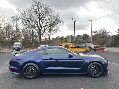 2020 Ford Shelby GT350 Base