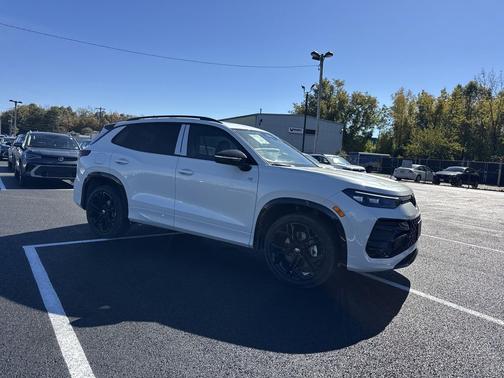 2025 Volkswagen Tiguan 2.0T SE R-Line Black 4MOTION