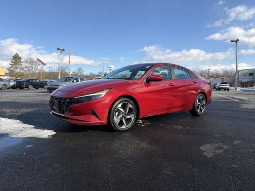 2023 Hyundai ELANTRA SEL