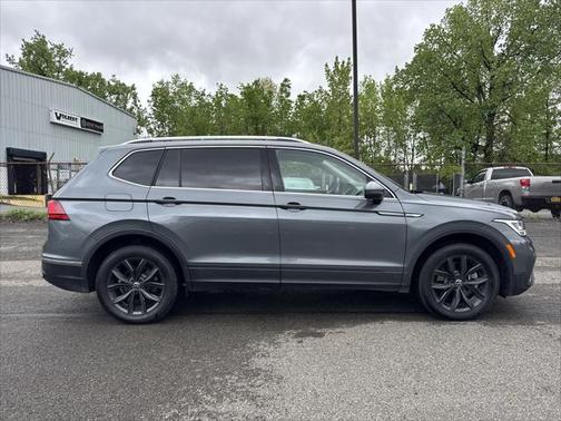 2024 Volkswagen Tiguan 2.0T SE 4MOTION