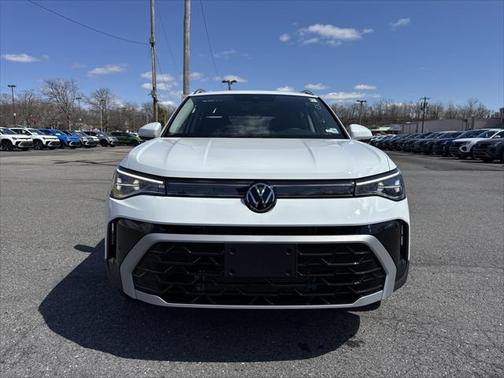 2025 Volkswagen Taos 1.5T SEL