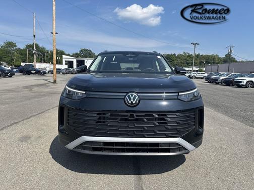 2025 Volkswagen Tiguan 2.0T SE 4MOTION