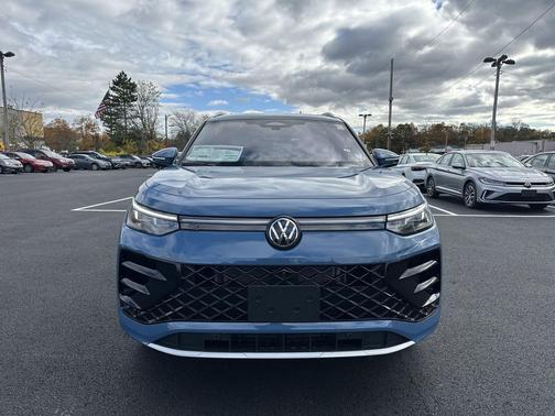 2026 Volkswagen Tiguan 2.0T SEL R-Line 4MOTION